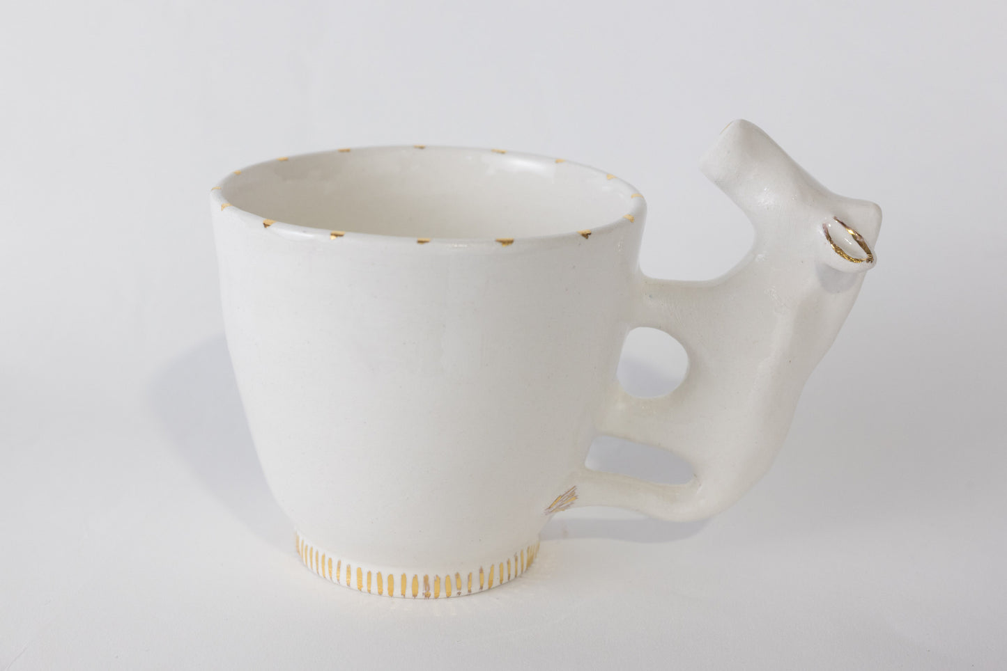 Aardvark Handle White Mug with Gold detail - espresso size